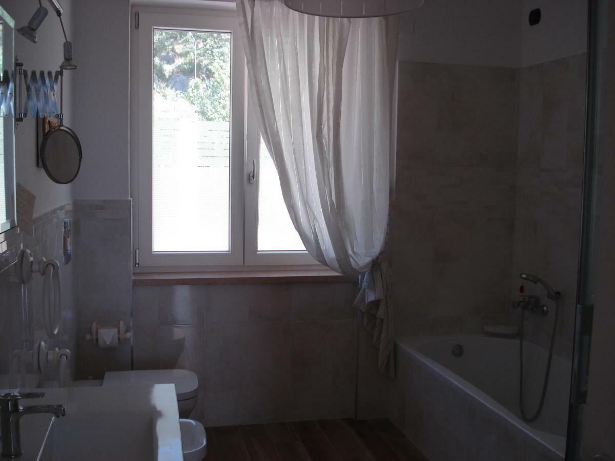 Bed and Breakfast Globetrotter Formia Exteriér fotografie